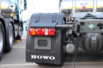 ��������(HOWO) TH7 13.3L LNG 570���� 6X4 �й�����12�� ǣ����ͼƬ
