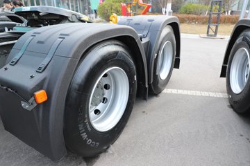 ��������(HOWO) TH7 13.3L LNG 570���� 6X4 �й�����12�� ǣ����ͼƬ