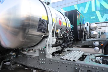 ��������(HOWO) TH7 13.3L LNG 570���� 6X4 �й�����12�� ǣ����ͼƬ