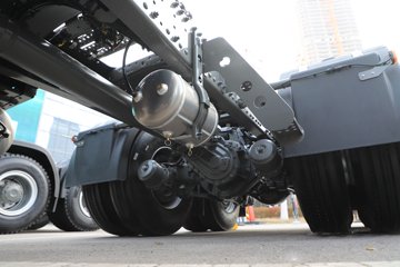 ��������(HOWO) TH7 13.3L LNG 570���� 6X4 �й�����12�� ǣ����ͼƬ