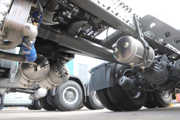 ��������(HOWO) TH7 13.3L LNG 570���� 6X4 �й�����12�� ǣ����ͼƬ