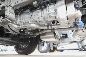 ��������(HOWO) TH7 13.3L LNG 570���� 6X4 �й�����12�� ǣ����ͼƬ