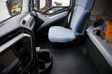 һ�����J6 PRO 11.1L���� 480���� 6X4 һ�����12�� ǣ����ͼƬ