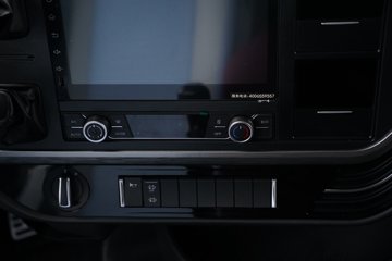 һ�����J6 PRO 11.1L���� 480���� 6X4 һ�����12�� ǣ����ͼƬ