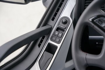 һ�����J6 PRO 11.1L���� 480���� 6X4 һ�����12�� ǣ����ͼƬ