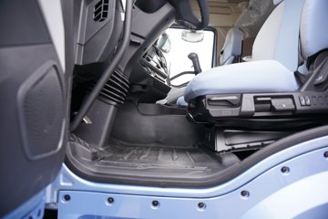 һ�����J6 PRO 11.1L���� 480���� 6X4 һ�����12�� ǣ����ͼƬ