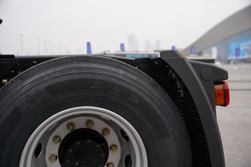 һ�����J6 PRO 11.1L���� 480���� 6X4 һ�����12�� ǣ����ͼƬ