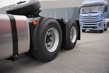 һ�����J6 PRO 11.1L���� 480���� 6X4 һ�����12�� ǣ����ͼƬ