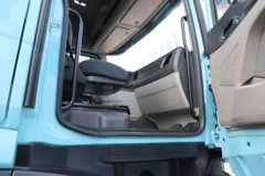 重汽豪沃(HOWO) TS 6X4 纯电动牵引车