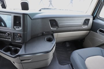 ��������(HOWO) TS 6X4 ���綯ǣ����ͼƬ