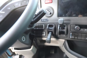 ��������(HOWO) TS 6X4 ���綯ǣ����ͼƬ