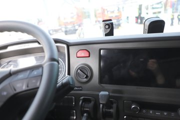 ��������(HOWO) TS 6X4 ���綯ǣ����ͼƬ