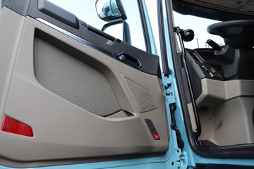 ��������(HOWO) TS 6X4 ���綯ǣ����ͼƬ