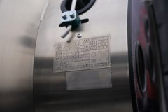 一汽解放J6 PRO 12.5L LNG 500马力 4X2 一汽解放12档 AMT自动档 牵引车