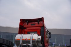 一汽解放J6 PRO 12.5L LNG 500马力 4X2 一汽解放12档 AMT自动档 牵引车