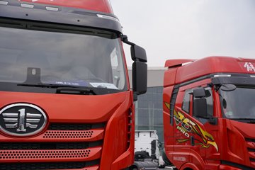 һ�����J6 PRO 12.5L LNG 500���� 4X2 һ�����12�� AMT�Զ��� ǣ����ͼƬ