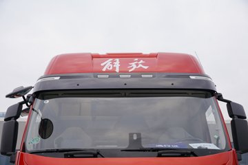 һ�����J6 PRO 12.5L LNG 500���� 4X2 һ�����12�� AMT�Զ��� ǣ����ͼƬ