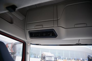 һ�����J6 PRO 12.5L LNG 500���� 4X2 һ�����12�� AMT�Զ��� ǣ����ͼƬ