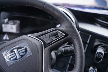 һ�����J6 PRO 12.5L LNG 500���� 4X2 һ�����12�� AMT�Զ��� ǣ����ͼƬ