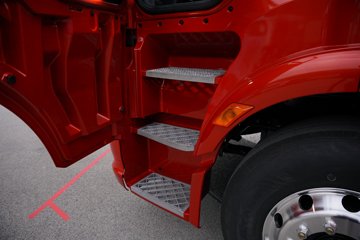 һ�����J6 PRO 12.5L LNG 500���� 4X2 һ�����12�� AMT�Զ��� ǣ����ͼƬ