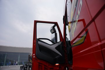 һ�����J6 PRO 12.5L LNG 500���� 4X2 һ�����12�� AMT�Զ��� ǣ����ͼƬ