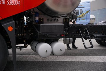 һ�����J6 PRO 12.5L LNG 500���� 4X2 һ�����12�� AMT�Զ��� ǣ����ͼƬ