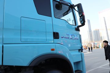 ��������(HOWO) TX7-N 12.5L LNG 530���� 6X4 �й�����12�� ǣ����ͼƬ