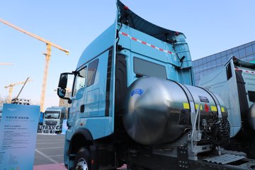 ��������(HOWO) TX7-N 12.5L LNG 530���� 6X4 �й�����12�� ǣ����ͼƬ