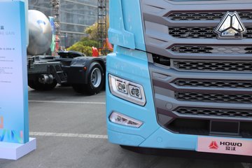 ��������(HOWO) TX7-N 12.5L LNG 530���� 6X4 �й�����12�� ǣ����ͼƬ