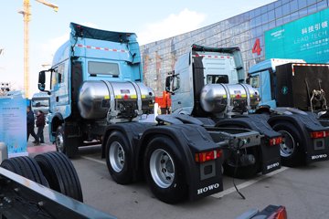 ��������(HOWO) TX7-N 12.5L LNG 530���� 6X4 �й�����12�� ǣ����ͼƬ