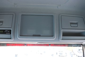 ��������(HOWO) TX7-N 12.5L LNG 530���� 6X4 �й�����12�� ǣ����ͼƬ