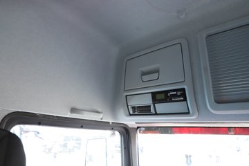 ��������(HOWO) TX7-N 12.5L LNG 530���� 6X4 �й�����12�� ǣ����ͼƬ