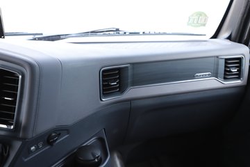 ��������(HOWO) TX7-N 12.5L LNG 530���� 6X4 �й�����12�� ǣ����ͼƬ