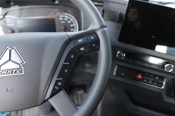 ��������(HOWO) TX7-N 12.5L LNG 530���� 6X4 �й�����12�� ǣ����ͼƬ