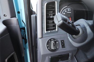 ��������(HOWO) TX7-N 12.5L LNG 530���� 6X4 �й�����12�� ǣ����ͼƬ