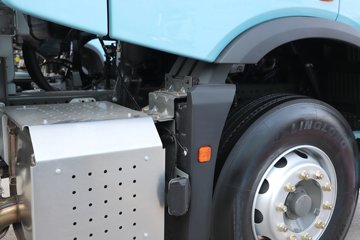 ��������(HOWO) TX7-N 12.5L LNG 530���� 6X4 �й�����12�� ǣ����ͼƬ