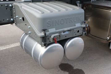 ��������(HOWO) TX7-N 12.5L LNG 530���� 6X4 �й�����12�� ǣ����ͼƬ