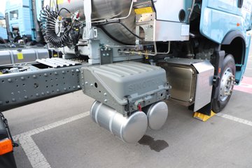 ��������(HOWO) TX7-N 12.5L LNG 530���� 6X4 �й�����12�� ǣ����ͼƬ