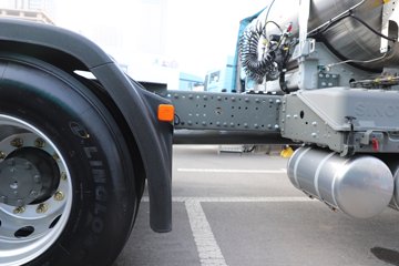 ��������(HOWO) TX7-N 12.5L LNG 530���� 6X4 �й�����12�� ǣ����ͼƬ