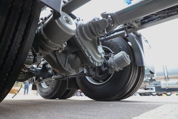 ��������(HOWO) TX7-N 12.5L LNG 530���� 6X4 �й�����12�� ǣ����ͼƬ