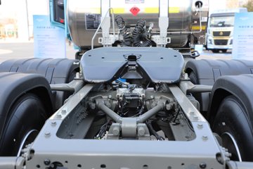 ��������(HOWO) TX7-N 12.5L LNG 530���� 6X4 �й�����12�� ǣ����ͼƬ