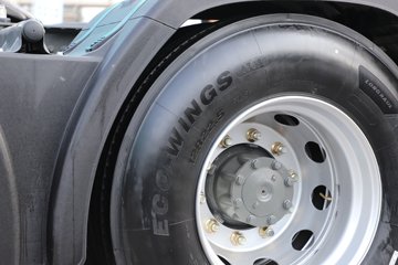 ��������(HOWO) TX7-N 12.5L LNG 530���� 6X4 �й�����12�� ǣ����ͼƬ