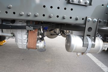 ��������(HOWO) TX7-N 12.5L LNG 530���� 6X4 �й�����12�� ǣ����ͼƬ