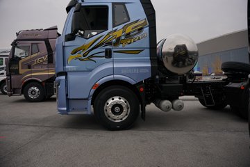 һ�����J6 PRO 12.5L LNG 500���� 6X4 һ�����12�� ǣ����ͼƬ