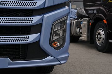 һ�����J6 PRO 12.5L LNG 500���� 6X4 һ�����12�� ǣ����ͼƬ