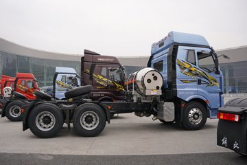 һ�����J6 PRO 12.5L LNG 500���� 6X4 һ�����12�� ǣ����ͼƬ