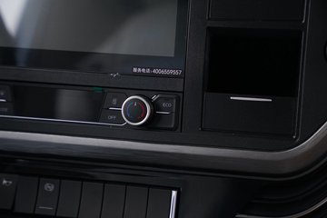 һ�����J6 PRO 12.5L LNG 500���� 6X4 һ�����12�� ǣ����ͼƬ