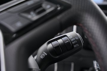 һ�����J6 PRO 12.5L LNG 500���� 6X4 һ�����12�� ǣ����ͼƬ