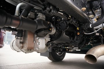 һ�����J6 PRO 12.5L LNG 500���� 6X4 һ�����12�� ǣ����ͼƬ