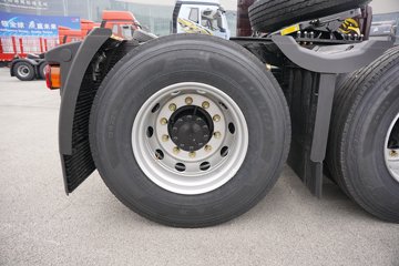 һ�����J6 PRO 12.5L LNG 500���� 6X4 һ�����12�� ǣ����ͼƬ